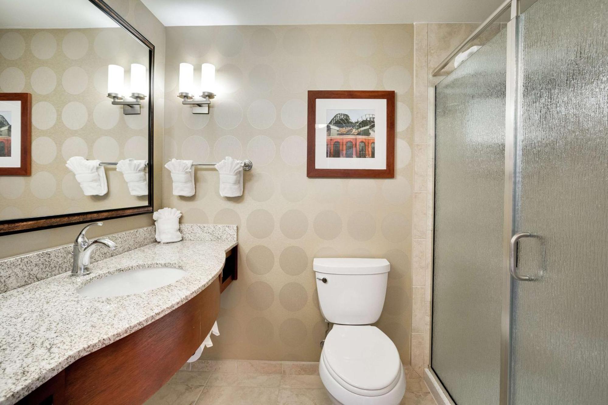 Hotel Hilton Garden Airport 3*